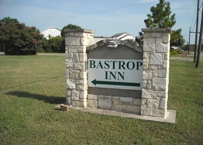 Bastrop Inn